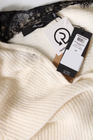 Дамски пуловер Vero Moda, Размер XS, Цвят Екрю, Цена 16,20 лв.