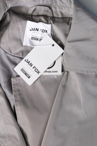 Damen Trenchcoat Dan Fox X About You, Größe M, Farbe Grau, Preis 46,39 €