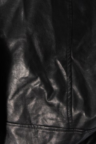 Дамско кожено яке, Размер M, Цвят Черен, Цена 38,22 лв.
