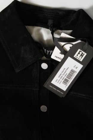 Γυναικείο δερμάτινο μπουφάν Freaky Nation, Μέγεθος XL, Χρώμα Μαύρο, Τιμή 62,24 €
