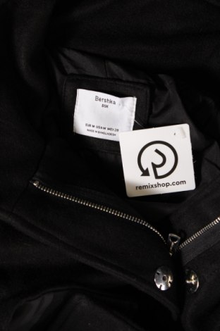 Γυναικείο παλτό Bershka, Μέγεθος M, Χρώμα Μαύρο, Τιμή 23,17 €