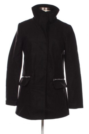Dámský kabát  Bershka, Velikost M, Barva Černá, Cena  256,00 Kč