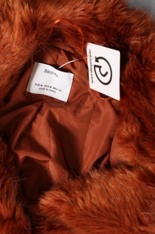 Dámský kabát  Bershka, Velikost M, Barva Oranžová, Cena  275,00 Kč