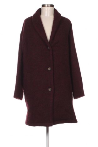 Дамско палто Claire, Размер M, Цвят Червен, Цена 219,50 лв.