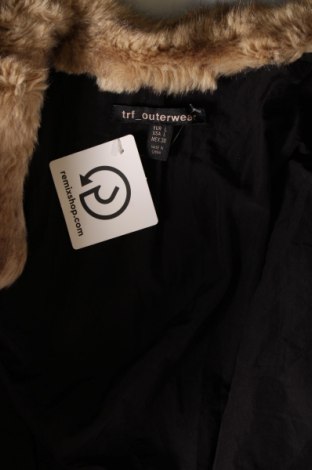 Дамско палто Zara Trafaluc, Размер L, Цвят Бежов, Цена 16,17 лв.