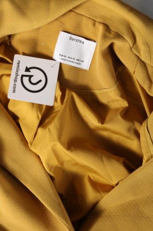 Дамско сако Bershka, Размер XS, Цвят Жълт, Цена 18,92 лв.