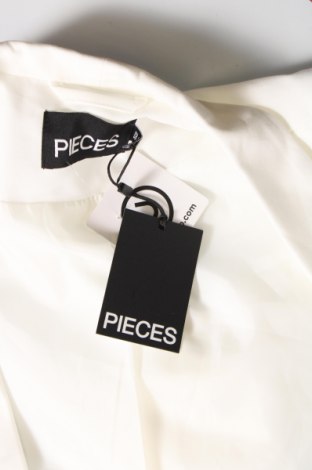 Дамско сако Pieces, Размер L, Цвят Бял, Цена 82,00 лв.