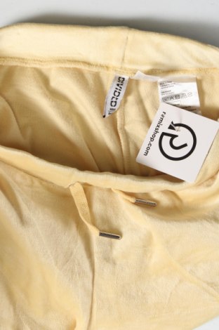 Γυναικείο αθλητικό παντελόνι H&M Divided, Μέγεθος XS, Χρώμα Κίτρινο, Τιμή 17,94 €