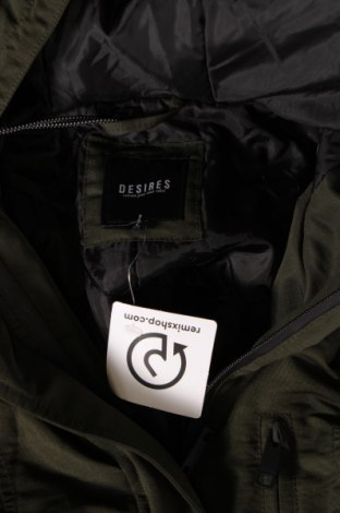 Γυναικείο μπουφάν Desires, Μέγεθος M, Χρώμα Πράσινο, Τιμή 15,77 €