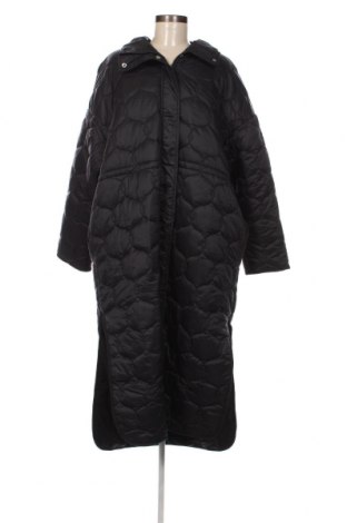 Γυναικείο μπουφάν Minimum, Μέγεθος M, Χρώμα Μαύρο, Τιμή 73,16 €