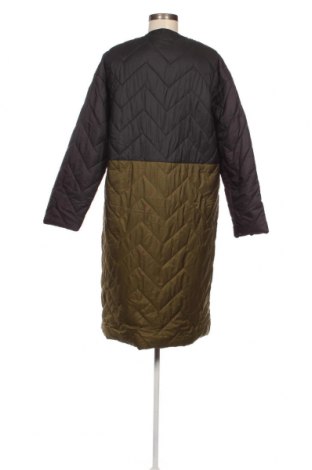 Γυναικείο μπουφάν VILA, Μέγεθος XS, Χρώμα Πολύχρωμο, Τιμή 12,68 €