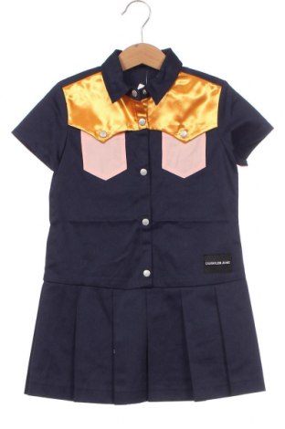 Dziecięca sukienka Calvin Klein Jeans, Rozmiar 2-3y/ 98-104 cm, Kolor Niebieski, Cena 258,15 zł