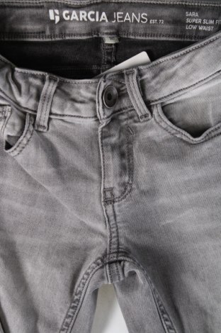 Dětské džíny  Garcia Jeans, Velikost 9-10y/ 140-146 cm, Barva Šedá, Cena  383,00 Kč