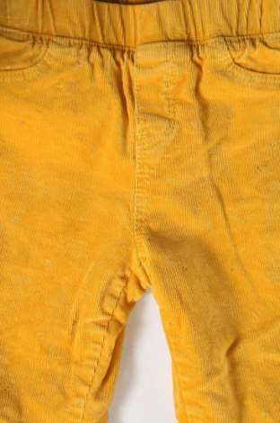 Παιδικό κοτλέ παντελόνι, Μέγεθος 5-6y/ 116-122 εκ., Χρώμα Κίτρινο, Τιμή 5,82 €