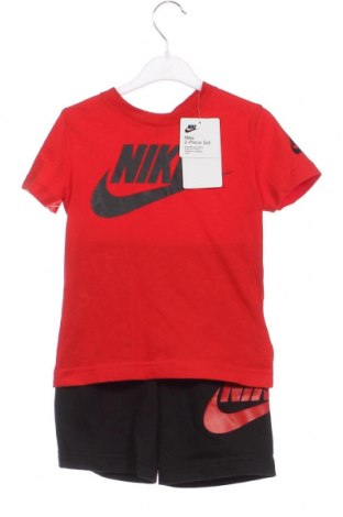 Kinder - Set Nike, Größe 2-3y/ 98-104 cm, Farbe Mehrfarbig, Preis 45,88 €