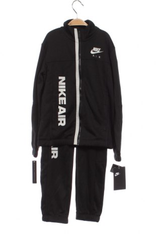 Детски спортен комплект Nike, Размер 5-6y/ 116-122 см, Цвят Черен, Цена 139,00 лв.