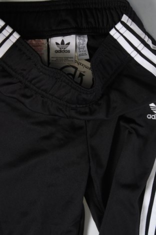 Παιδική κάτω φόρμα Adidas Originals, Μέγεθος 3-4y/ 104-110 εκ., Χρώμα Μαύρο, Τιμή 45,42 €
