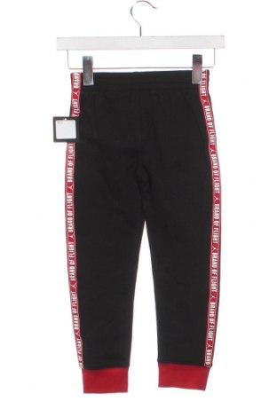 Pantaloni de trening, pentru copii Air Jordan Nike, Mărime 4-5y/ 110-116 cm, Culoare Negru, Preț 226,66 Lei