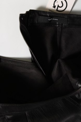 Δερμάτινη φούστα Vero Moda, Μέγεθος S, Χρώμα Μαύρο, Τιμή 1,84 €