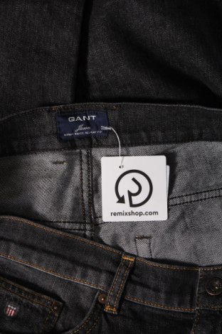 Pánske džínsy  Gant, Veľkosť M, Farba Sivá, Cena  28,92 €
