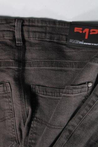 Мъжки дънки RG 512, Размер M, Цвят Сив, Цена 26,22 лв.