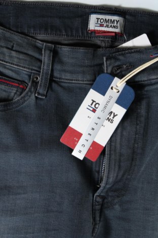 Мъжки дънки Tommy Jeans, Размер L, Цвят Син, Цена 162,35 лв.