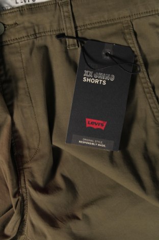 Pantaloni scurți de bărbați Levi's, Mărime M, Culoare Verde, Preț 181,58 Lei