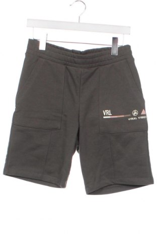 Pantaloni scurți de bărbați Viral Vibes, Mărime S, Culoare Verde, Preț 190,79 Lei