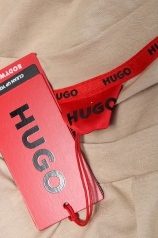 Пижама Hugo Boss, Размер M, Цвят Бежов, Цена 289,00 лв.