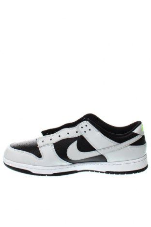 Мъжки обувки Nike, Размер 49, Цвят Многоцветен, Цена 190,00 лв.