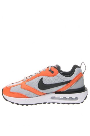 Мъжки обувки Nike, Размер 40, Цвят Многоцветен, Цена 161,00 лв.