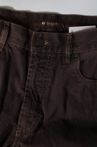 Pantaloni de bărbați Bugatti, Mărime L, Culoare Maro, Preț 60,52 Lei