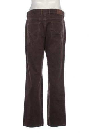 Pantaloni de bărbați Bugatti, Mărime L, Culoare Maro, Preț 60,52 Lei