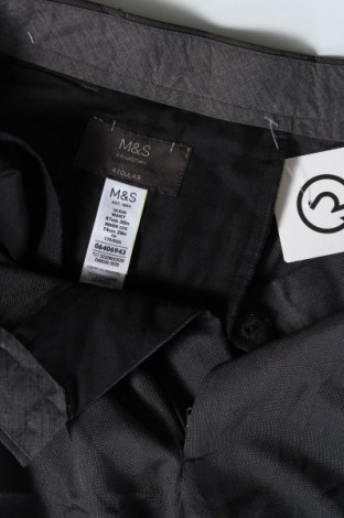 Pánske nohavice  Marks & Spencer, Veľkosť L, Farba Sivá, Cena  11,34 €