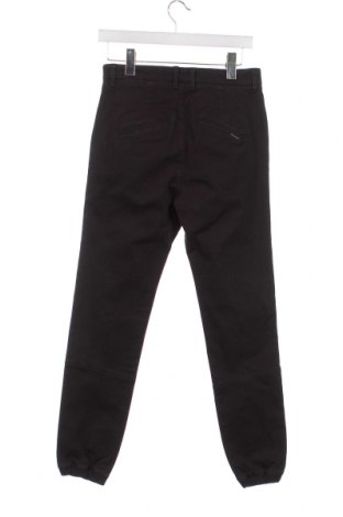 Мъжки панталон Pull&Bear, Размер S, Цвят Черен, Цена 8,12 лв.