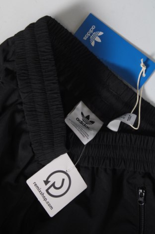 Мъжко спортно долнище Adidas Originals, Размер XS, Цвят Черен, Цена 30,45 лв.