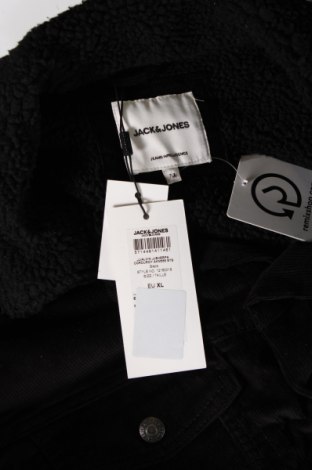 Ανδρικό μπουφάν Jack & Jones, Μέγεθος XL, Χρώμα Μαύρο, Τιμή 18,61 €