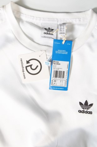 Рокля Adidas Originals, Размер M, Цвят Бял, Цена 96,25 лв.