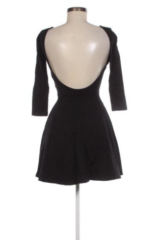 Šaty  American Apparel, Velikost M, Barva Černá, Cena  701,00 Kč