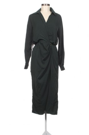 Kleid Ax Paris, Größe M, Farbe Grün, Preis 32,60 €