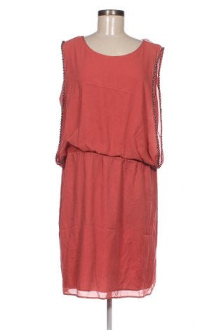 Φόρεμα Maison 123, Μέγεθος XL, Χρώμα Ρόζ , Τιμή 29,37 €
