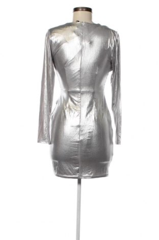 Kleid Naanaa, Größe M, Farbe Silber, Preis 18,37 €