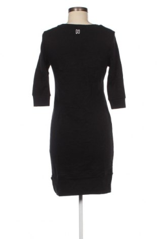 Kleid Nikkie, Größe S, Farbe Schwarz, Preis 3,28 €