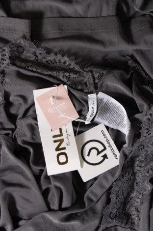 Kleid ONLY, Größe XS, Farbe Grau, Preis 27,84 €