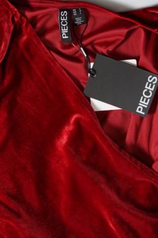 Φόρεμα Pieces, Μέγεθος L, Χρώμα Κόκκινο, Τιμή 15,59 €