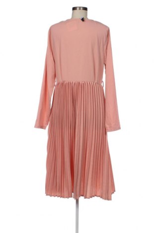 Šaty  Pretty Little Thing, Velikost XL, Barva Růžová, Cena  462,00 Kč