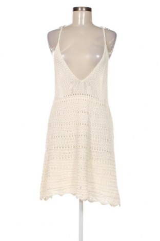 Φόρεμα Pull&Bear, Μέγεθος L, Χρώμα Εκρού, Τιμή 13,99 €