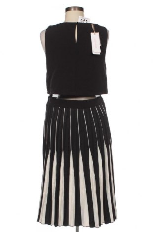 Φόρεμα Rinascimento, Μέγεθος M, Χρώμα Μαύρο, Τιμή 58,64 €