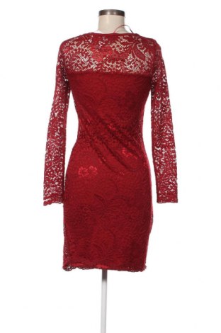 Šaty  Vero Moda, Velikost S, Barva Červená, Cena  429,00 Kč