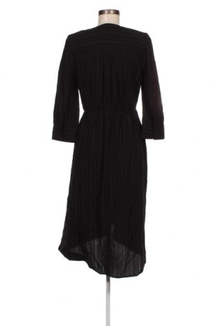 Kleid Y.A.S, Größe M, Farbe Schwarz, Preis € 41,06